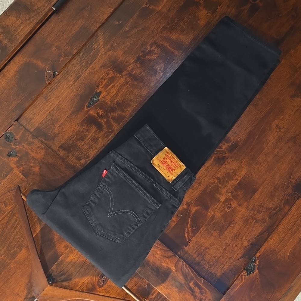 Levis 510 Black Low Rise Slim Fit Womens Sz 12 NWOT